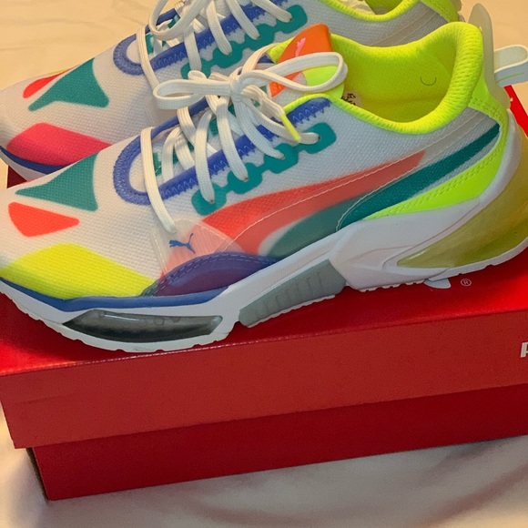 Women Puma white and multicolored sneakers. - Picture 5 of 5